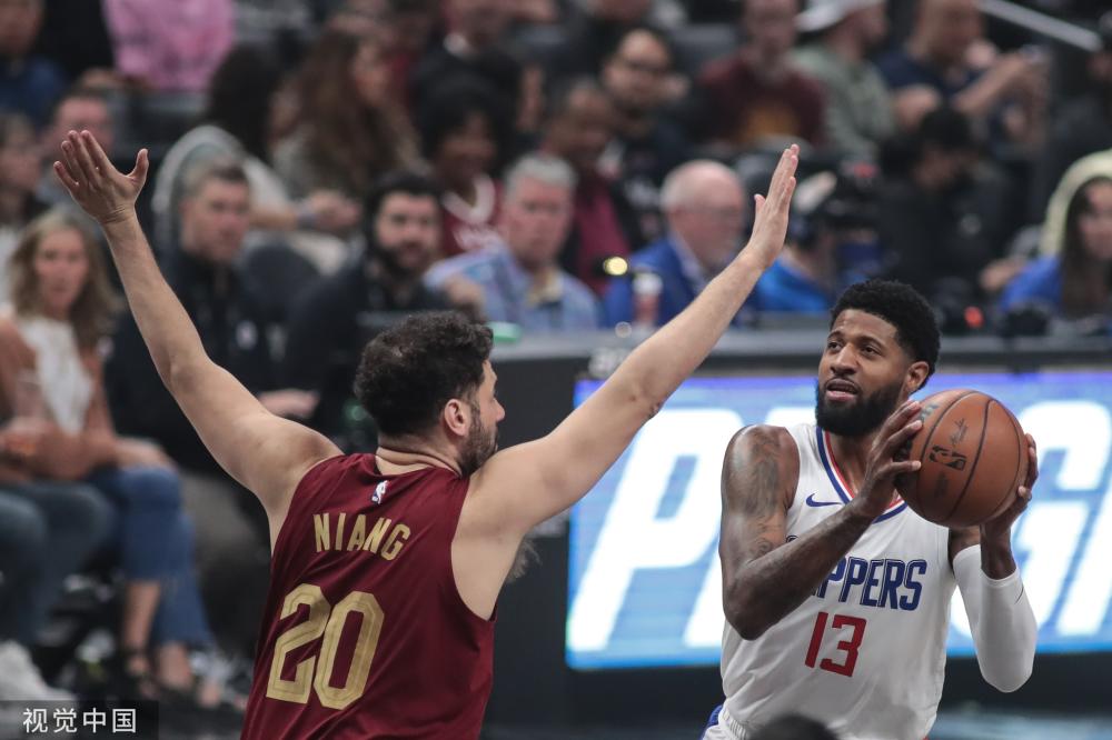 的阵容厚度 的阵容厚度