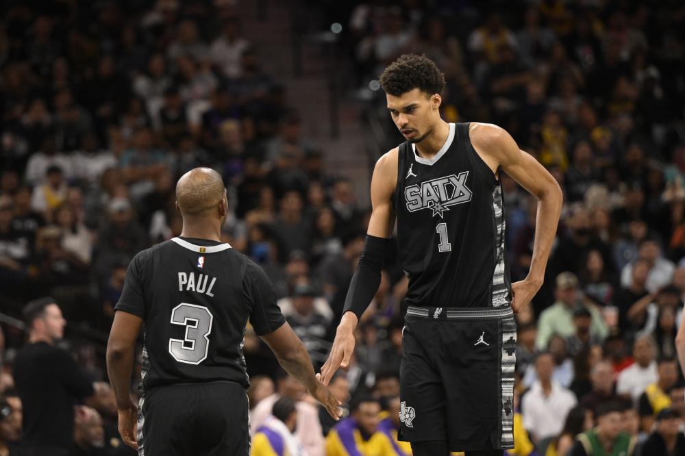 前锋线上有 前锋线上有