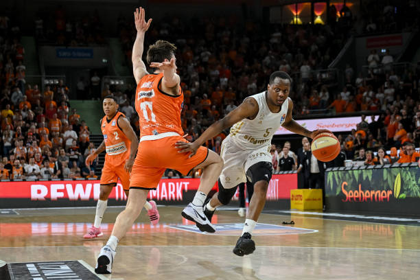 而76人的 而76人的