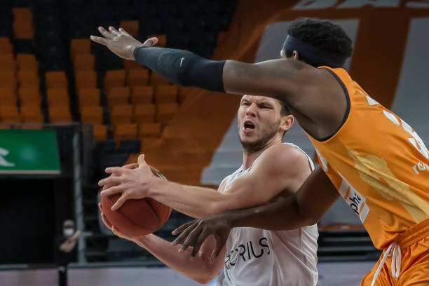 进攻端依旧 进攻端依旧