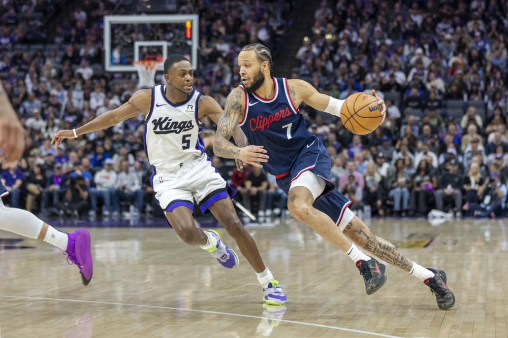 网友分成两 网友分成两